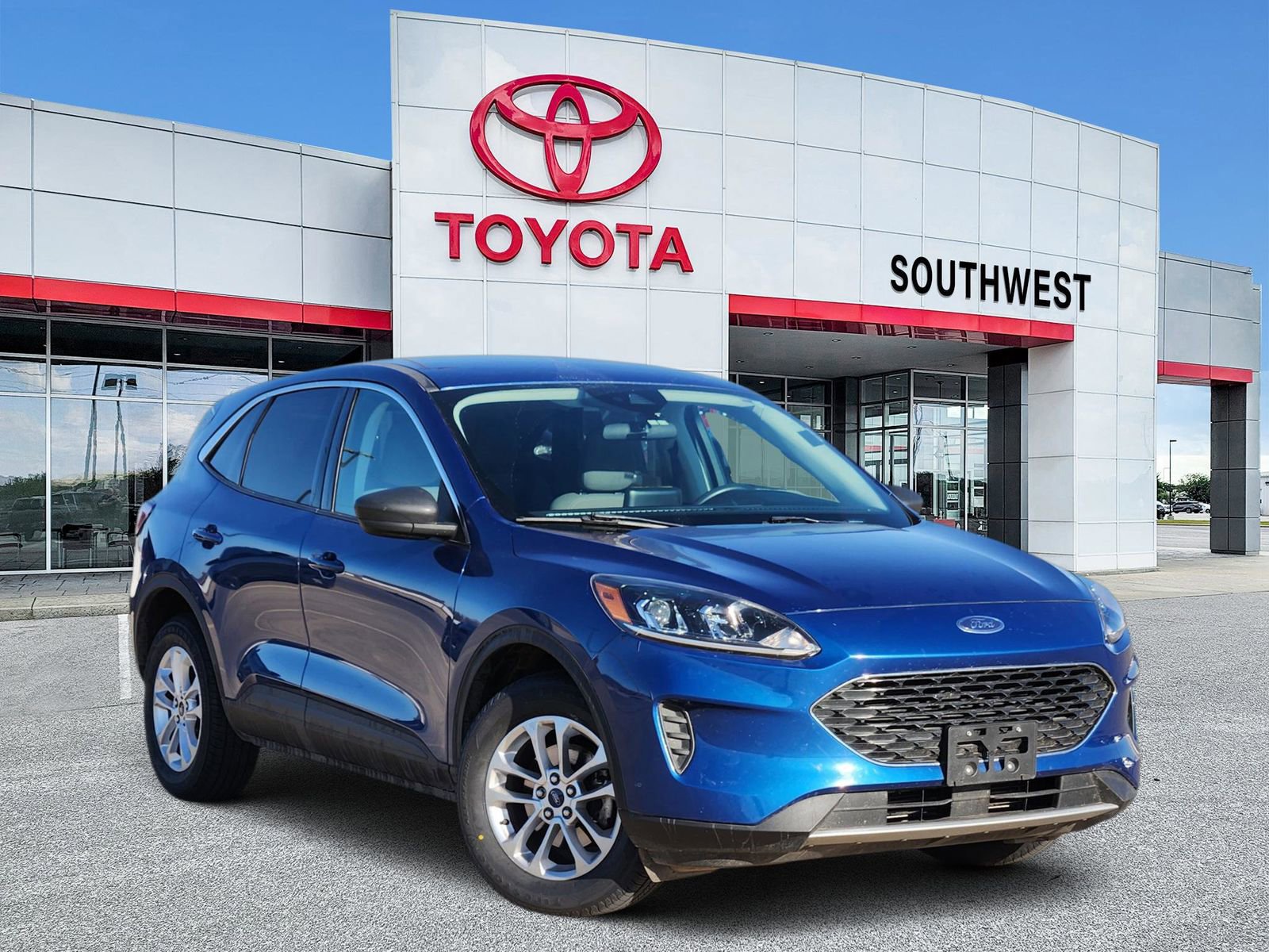 Used 2022 Ford Escape SE