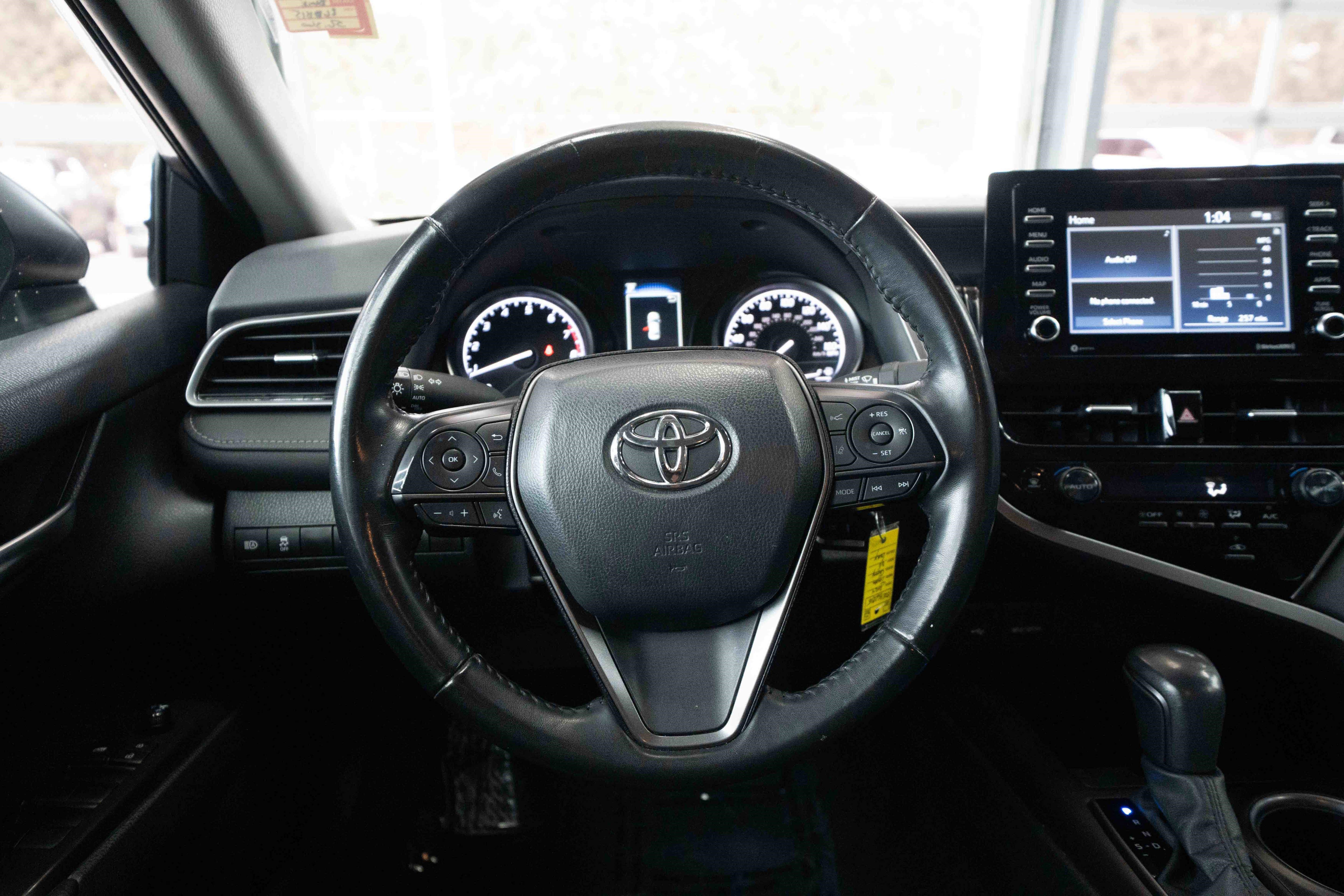 Used 2024 Toyota Camry SE image 21