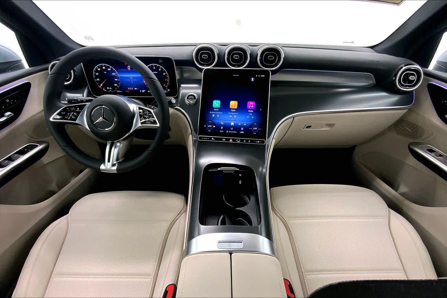 Used 2026 Mercedes-Benz GLC 300 image 18