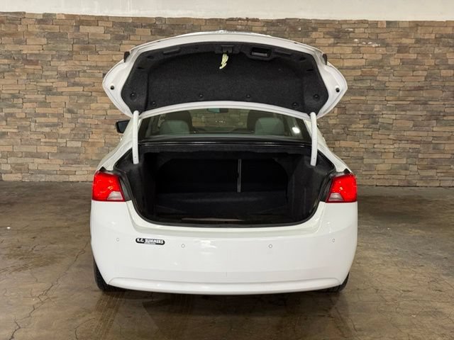 Used 2015 Chevrolet Impala LT w/ Convenience Package FWD image 7