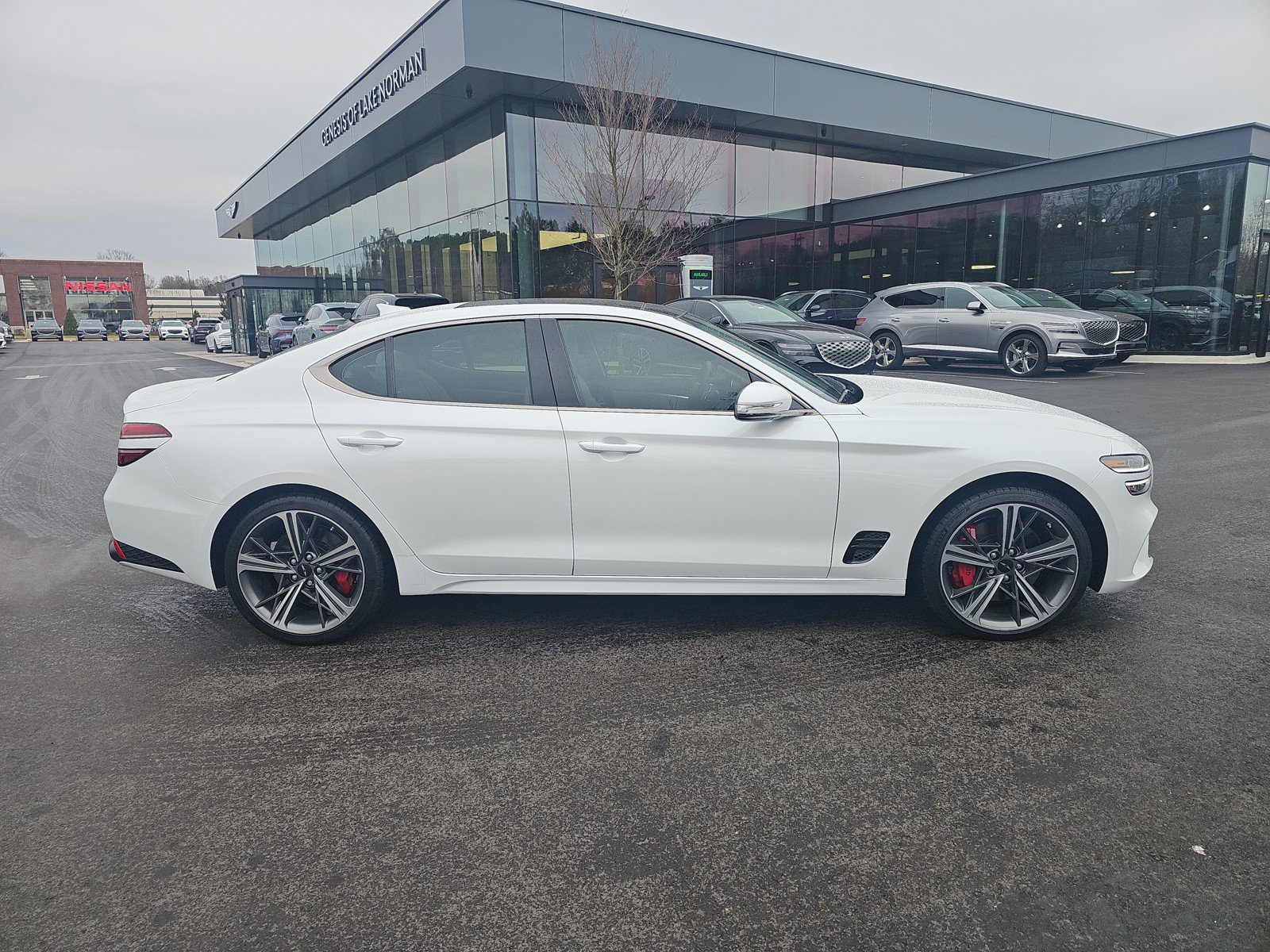 Used 2025 Genesis G70 3.3T Advanced image 3
