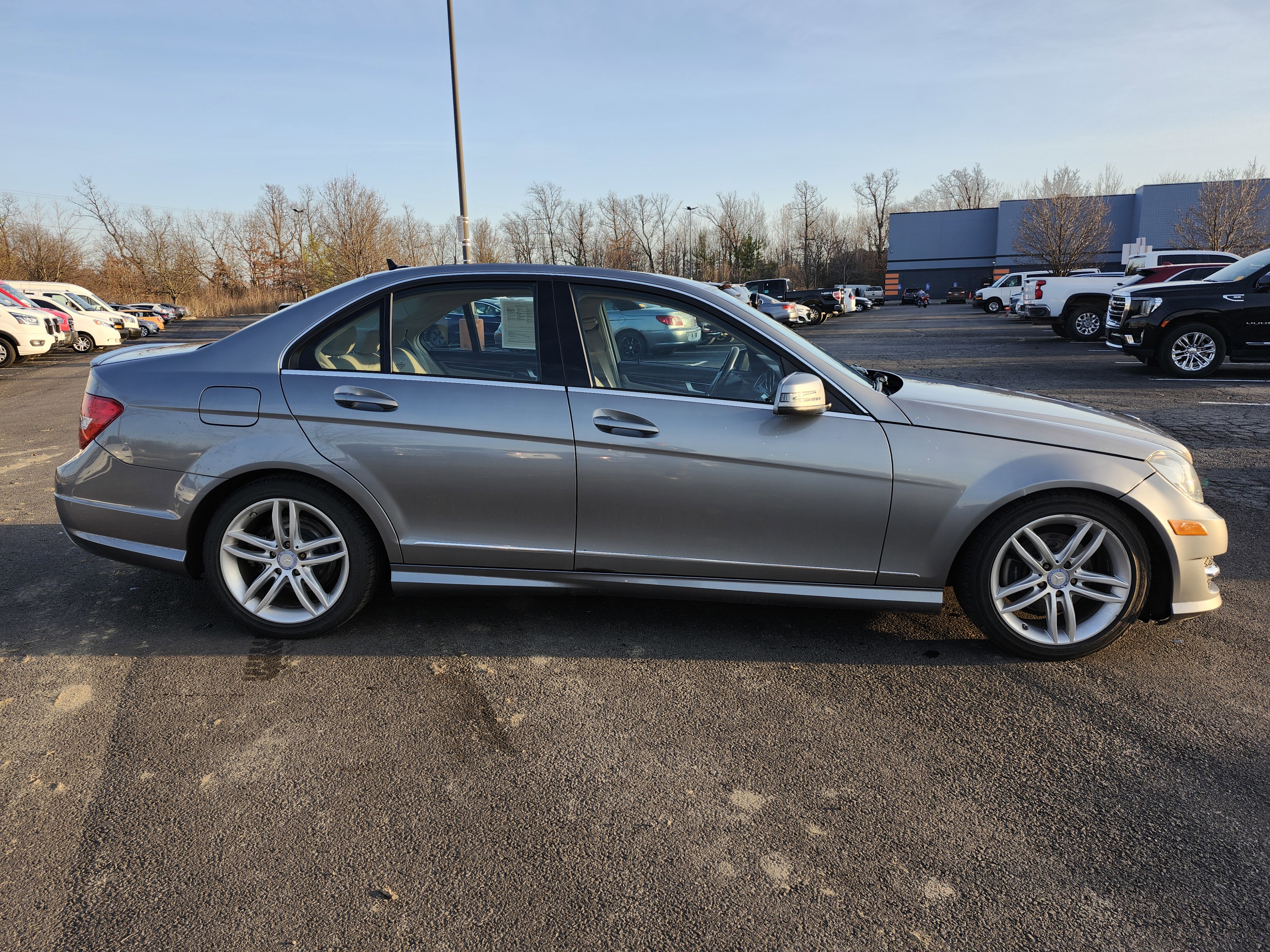 Used 2012 Mercedes-Benz C 300 4MATIC Sedan image 16
