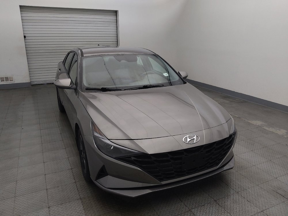 Used 2023 Hyundai Elantra SEL FWD image 14