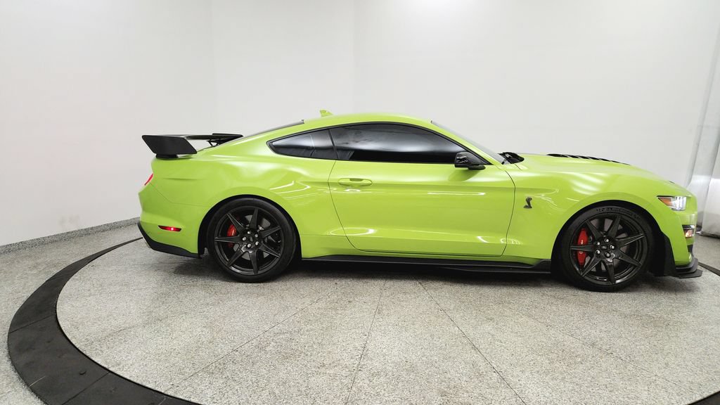 Used 2020 Ford Mustang Shelby GT500 w/ Carbon Fiber Track Pack RWD image 6