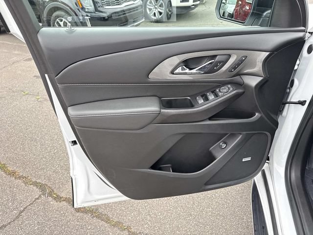 Used 2023 Chevrolet Traverse Premier w/ Redline Edition AWD/4WD image 13