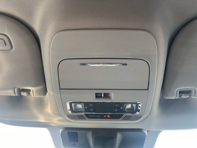 Certified 2022 Ford F150 Lariat w/ Equipment Group 502A High image 29