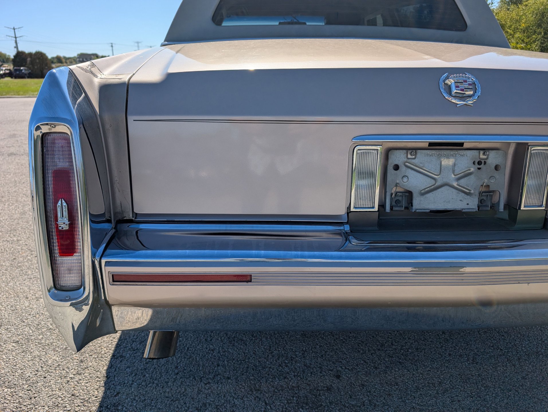 Used 1990 Cadillac Brougham image 43