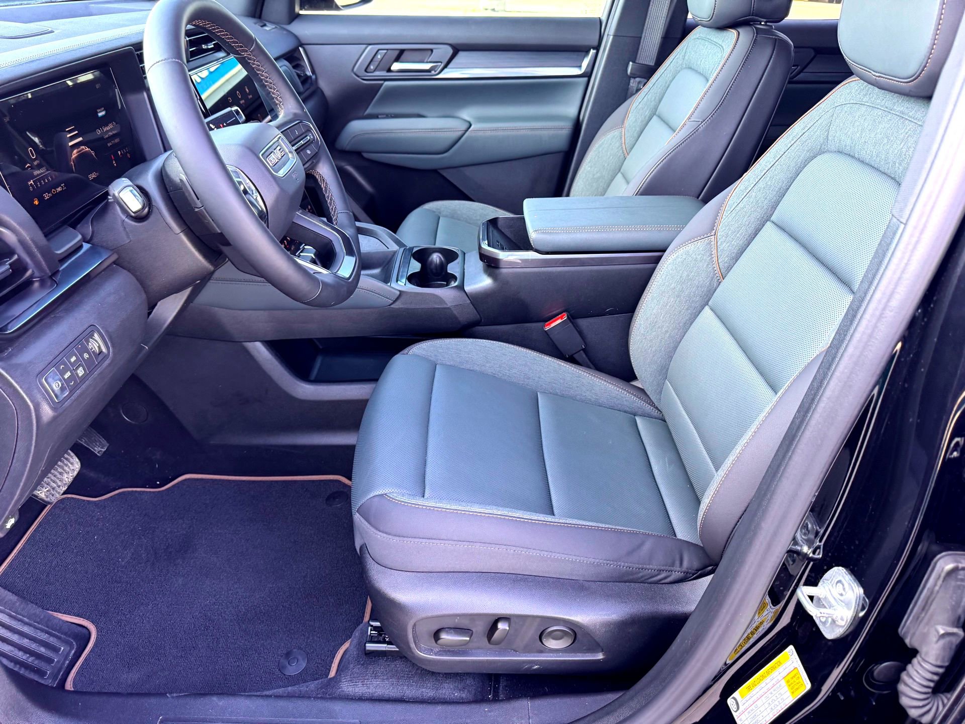 Used 2026 GMC Terrain AT4 w/ Convenience Package III image 13