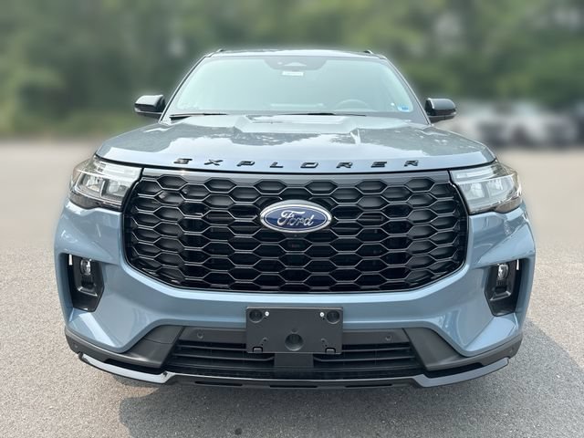 New 2026 Ford Explorer ST-Line w/ ST-Line Street Pack AWD/4WD image 3