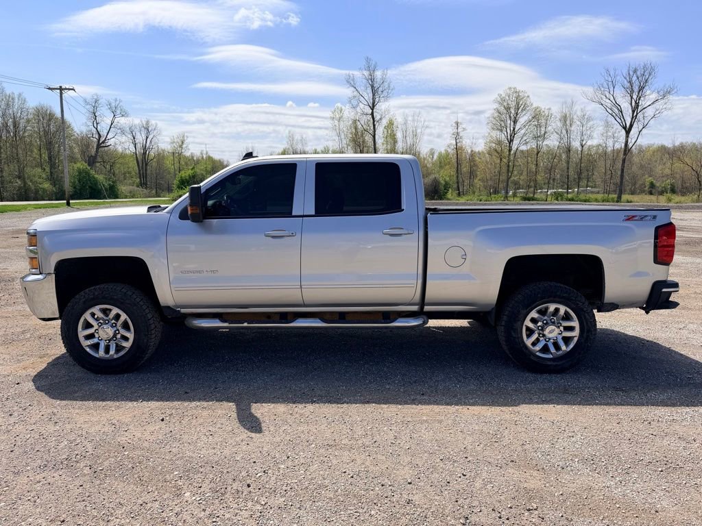 Used 2015 Chevrolet Silverado 2500 LT w/ LT Convenience Package AWD/4WD image 4