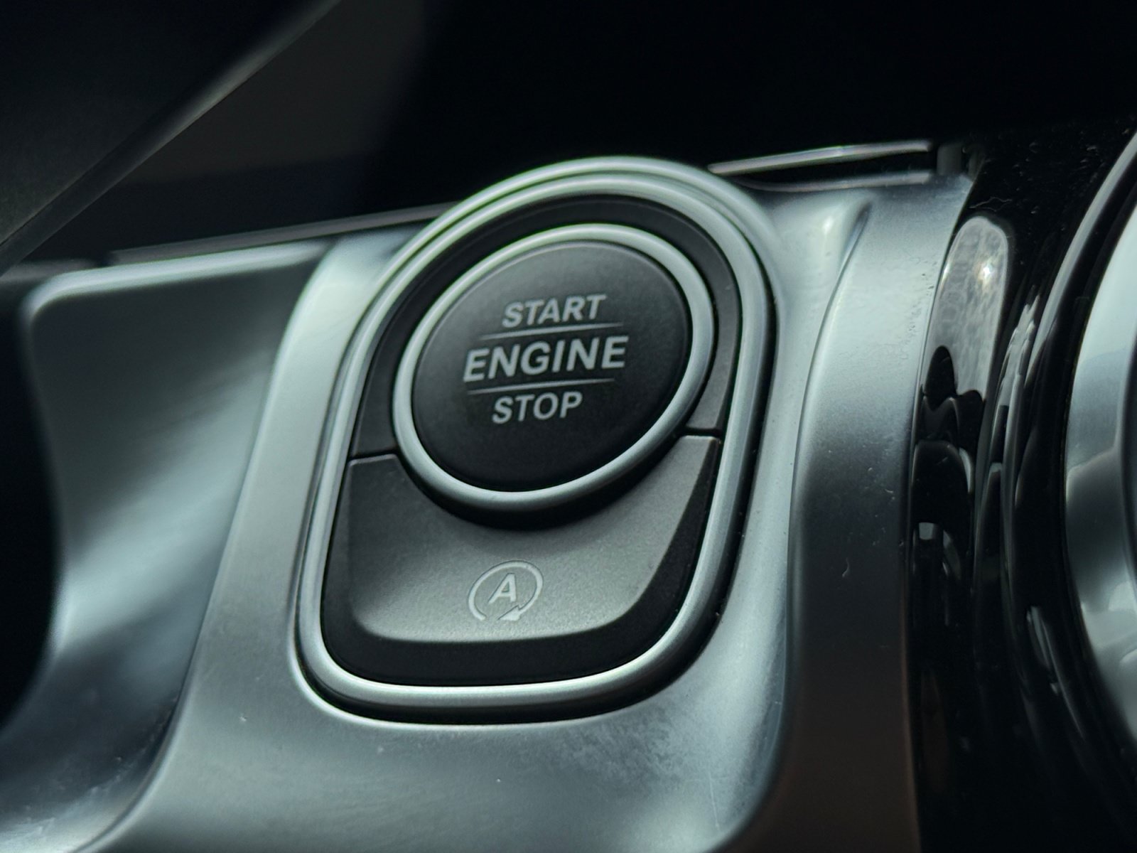 Certified 2023 Mercedes-Benz GLB 250 4MATIC image 30
