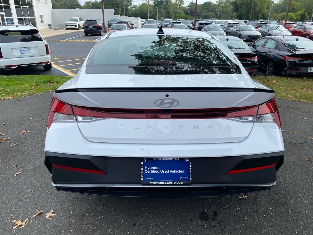 Certified 2025 Hyundai Elantra Sport image 5