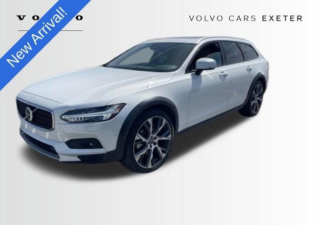 Used 2025 Volvo V90 B6 Cross Country Ultra w/ Climate Package