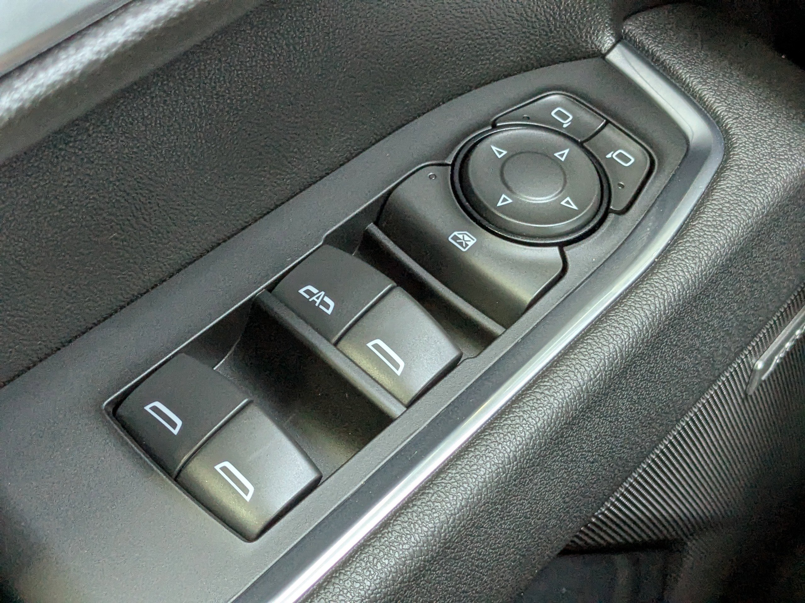 Used 2025 Chevrolet Silverado 1500 RST w/ Convenience Package II image 26