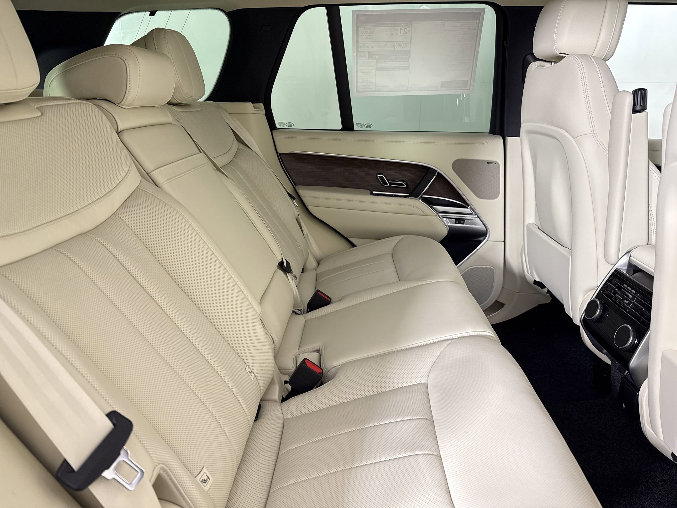 New 2026 Land Rover Range Rover SE AWD/4WD image 26