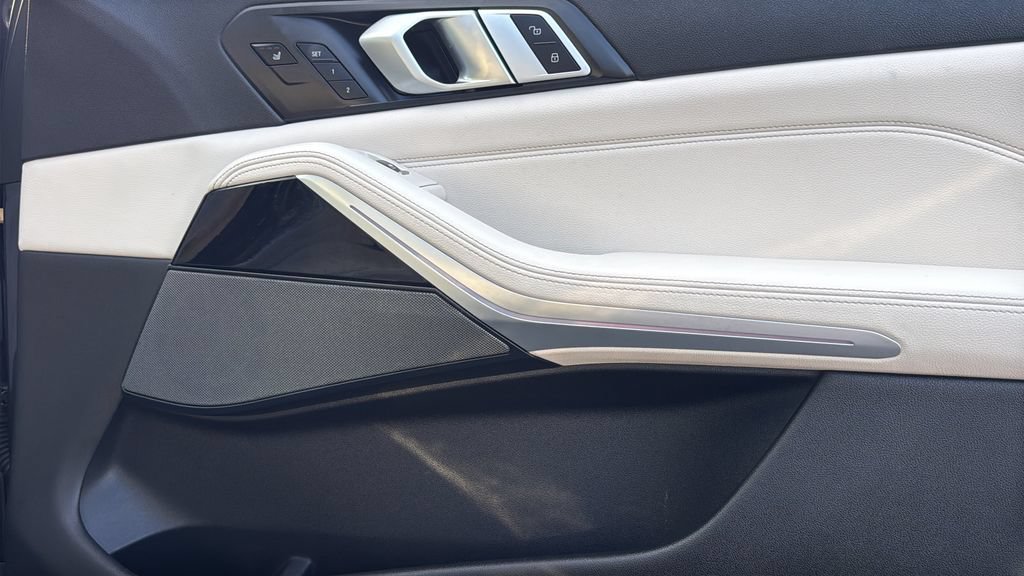 Used 2019 BMW X5 xDrive50i AWD/4WD image 10
