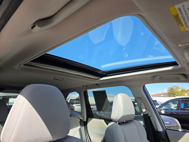 Used 2019 Subaru Forester Premium w/ All-Weather Package image 12