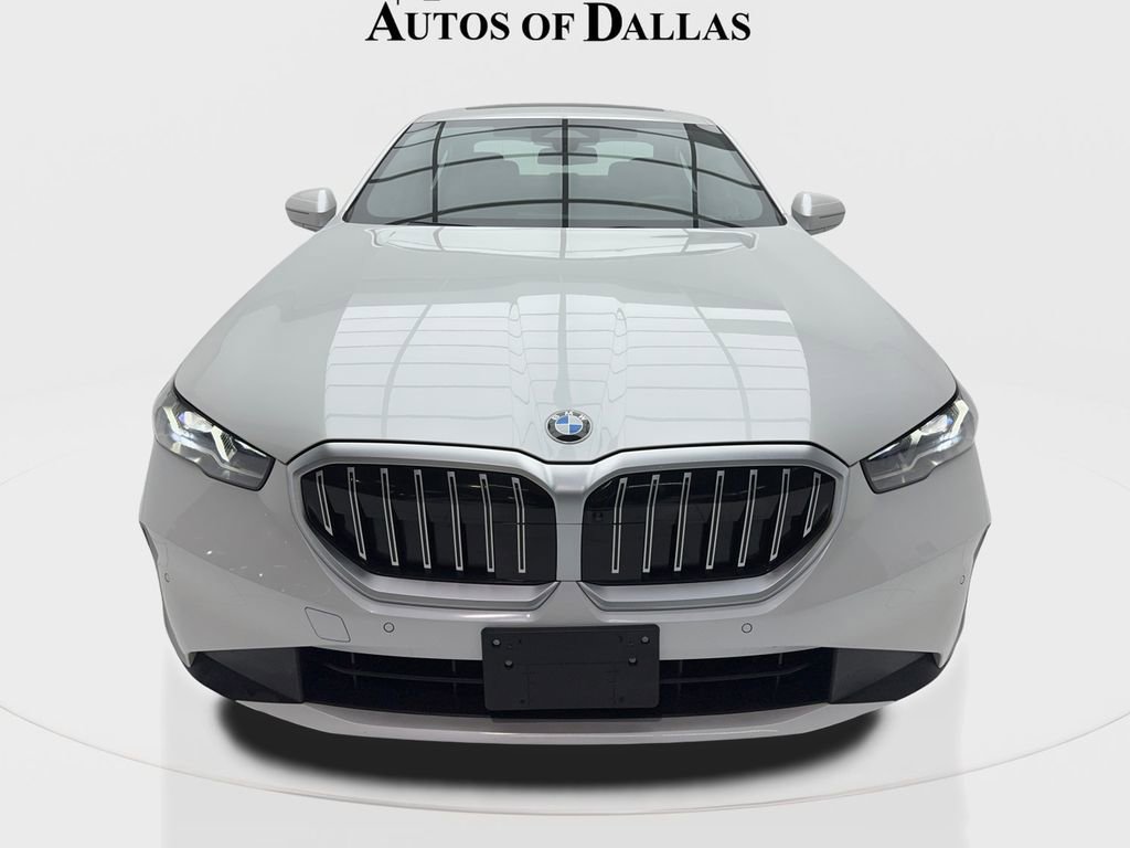 Used 2026 BMW 530i xDrive image 4