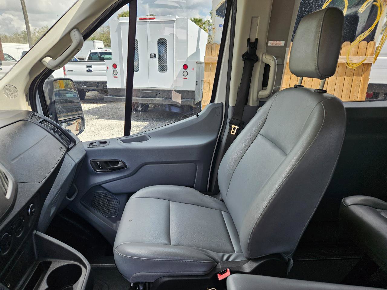 Used 2017 Ford Transit 350 XL RWD image 16