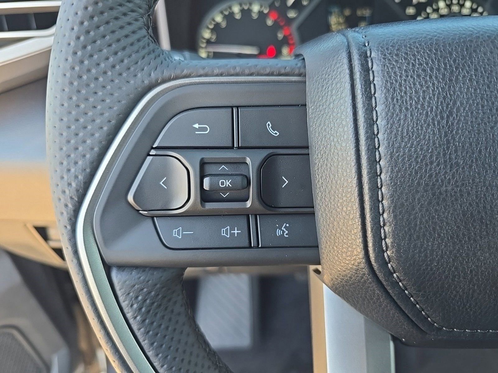 New 2025 Toyota Tundra SR image 14