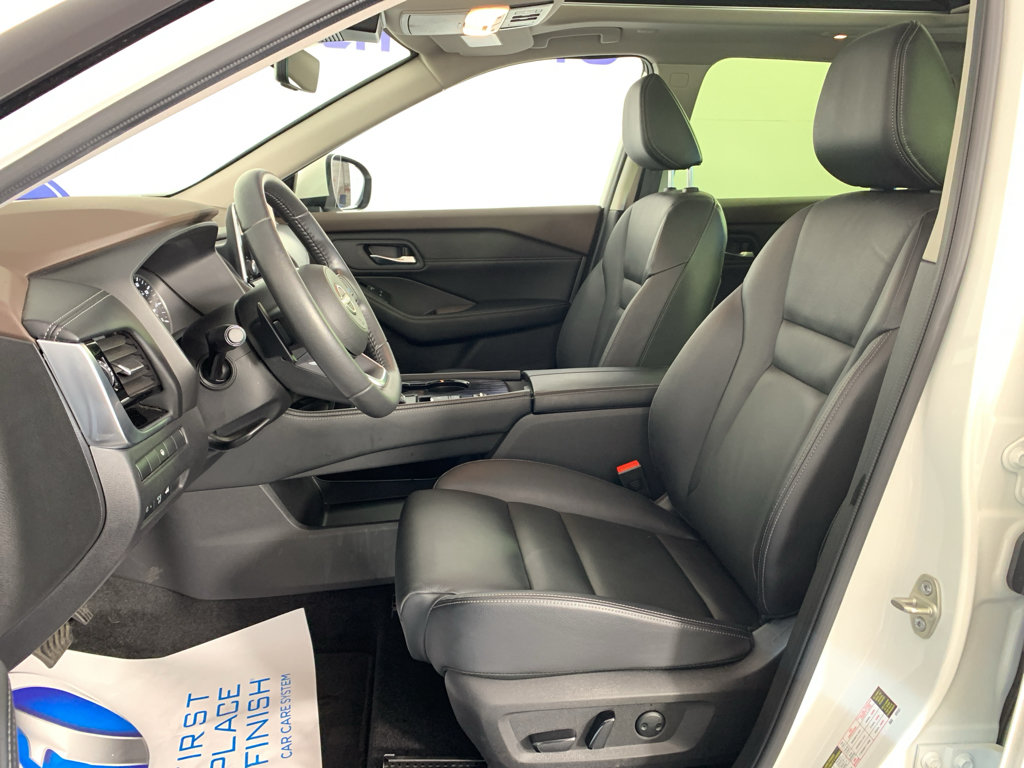 Used 2023 Nissan Rogue SL FWD image 15