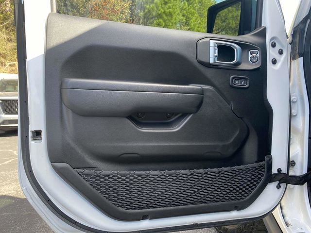 Used 2023 Jeep Gladiator Mojave w/ Trailer Tow Package image 17