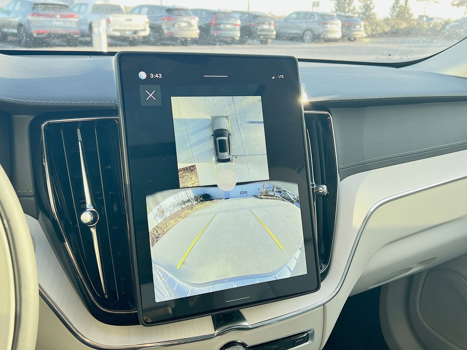 New 2026 Volvo XC60 B5 Ultra w/ Protection Package Premier image 19