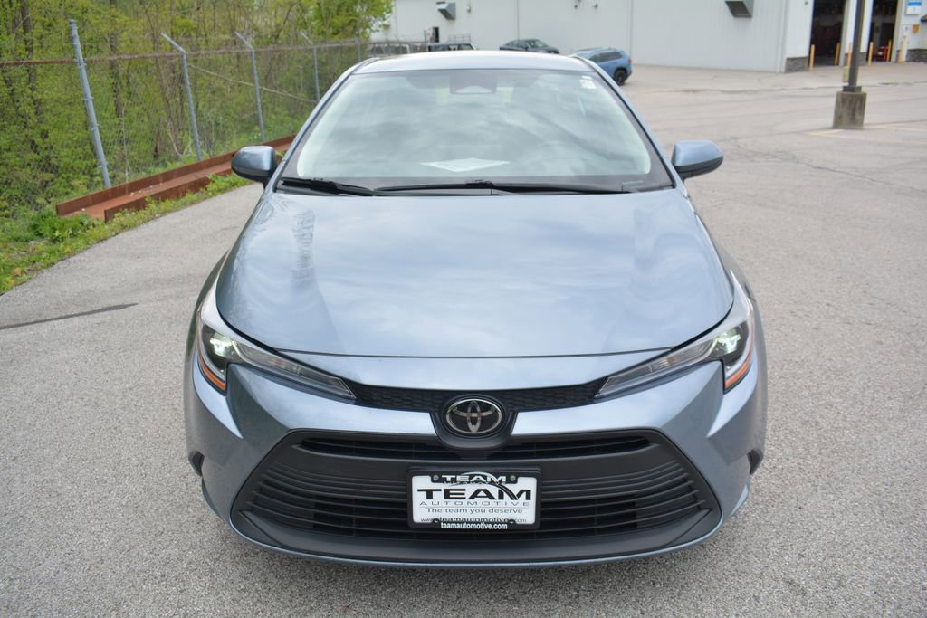 Used 2024 Toyota Corolla LE FWD image 2