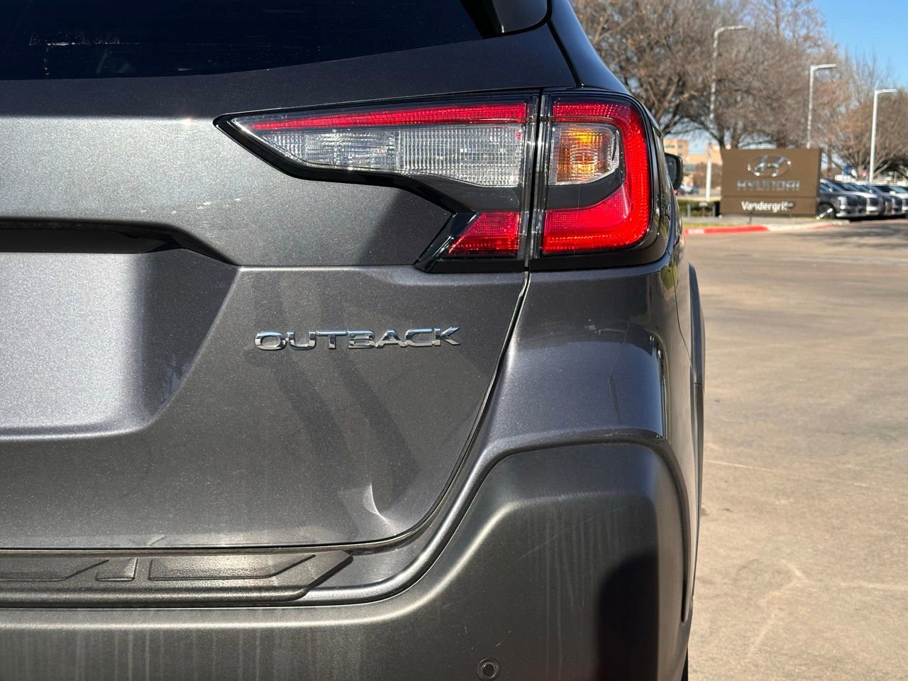 Used 2025 Subaru Outback Limited image 15