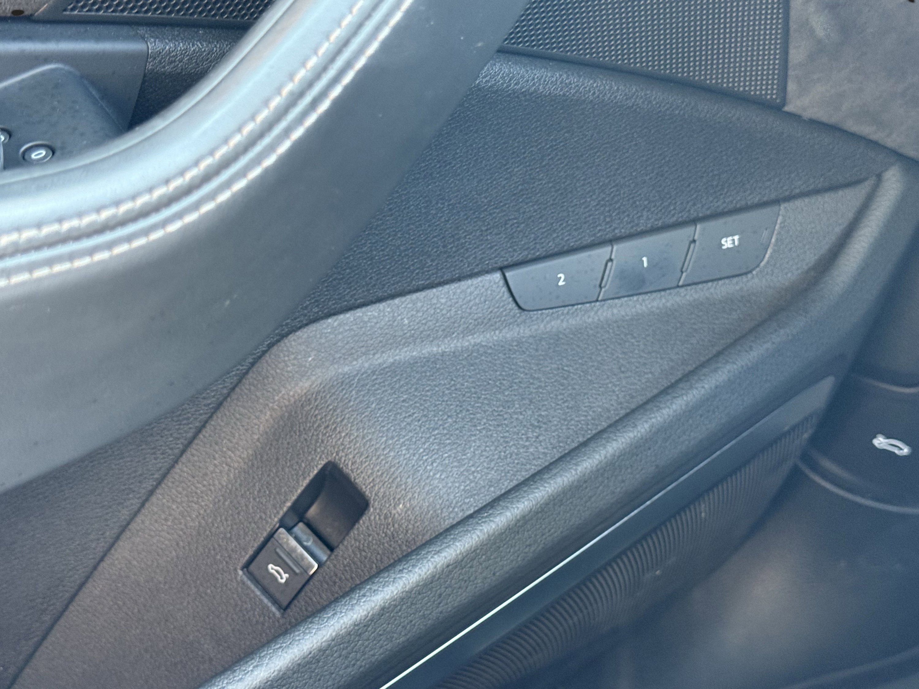 Used 2019 Audi e-tron Prestige w/ Prestige Package image 79