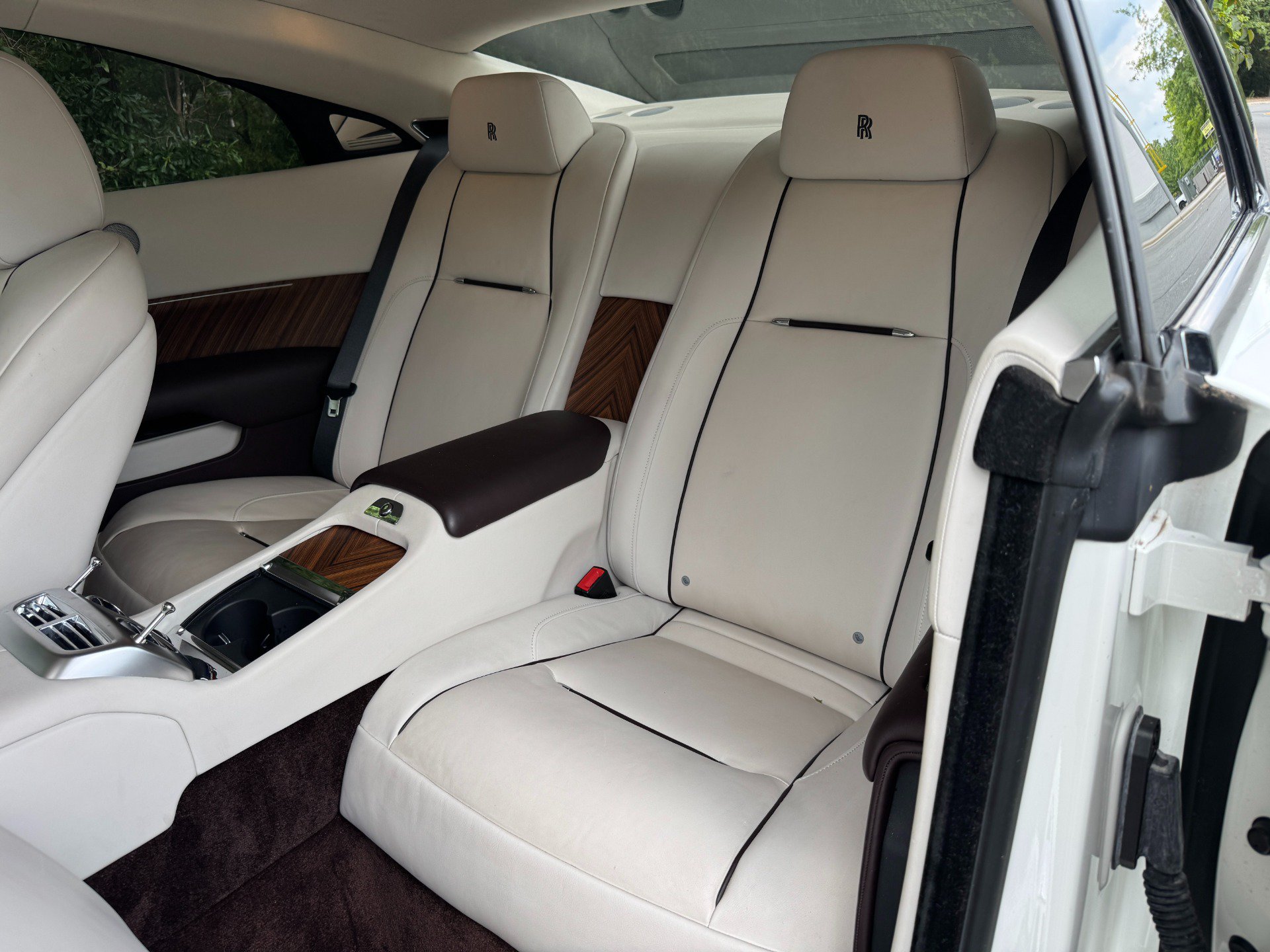 Used 2017 Rolls-Royce Wraith RWD image 52