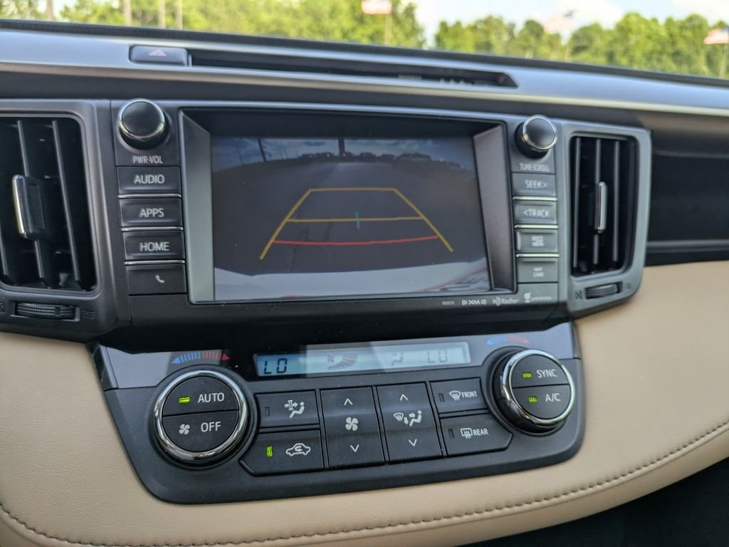 Used 2017 Toyota RAV4 XLE FWD image 22