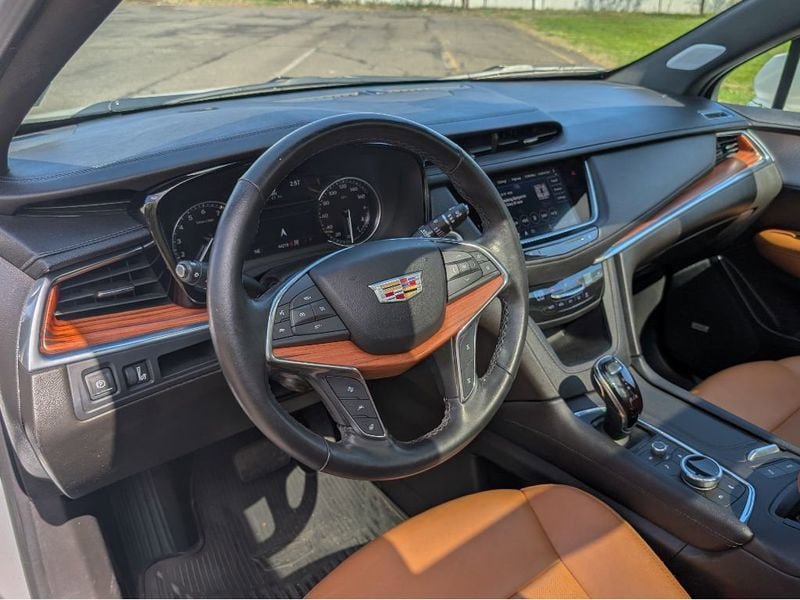 Used 2023 Cadillac XT5 Premium Luxury image 18