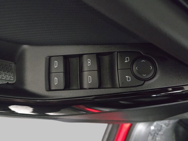 New 2026 Chevrolet Equinox LT image 30