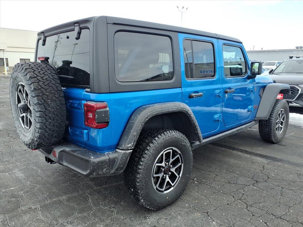 Used 2024 Jeep Wrangler Rubicon image 3