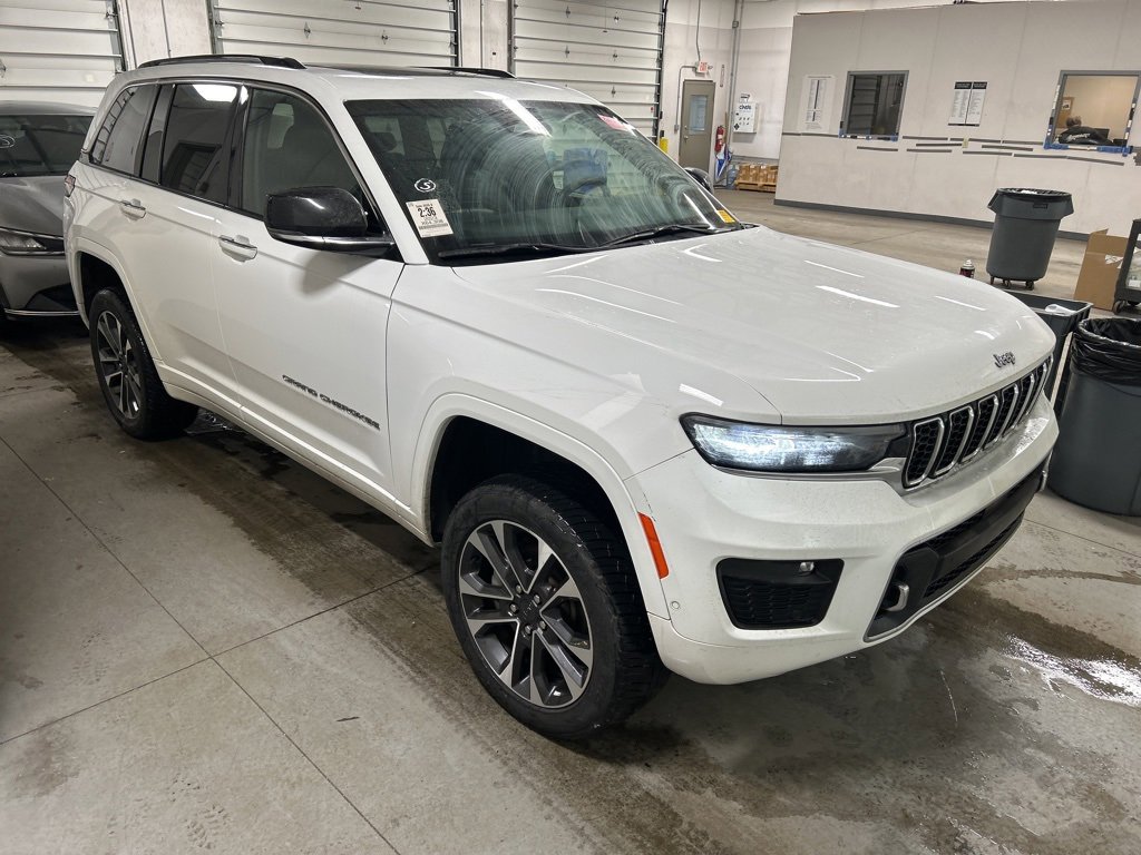 Used 2023 Jeep Grand Cherokee Overland image 7