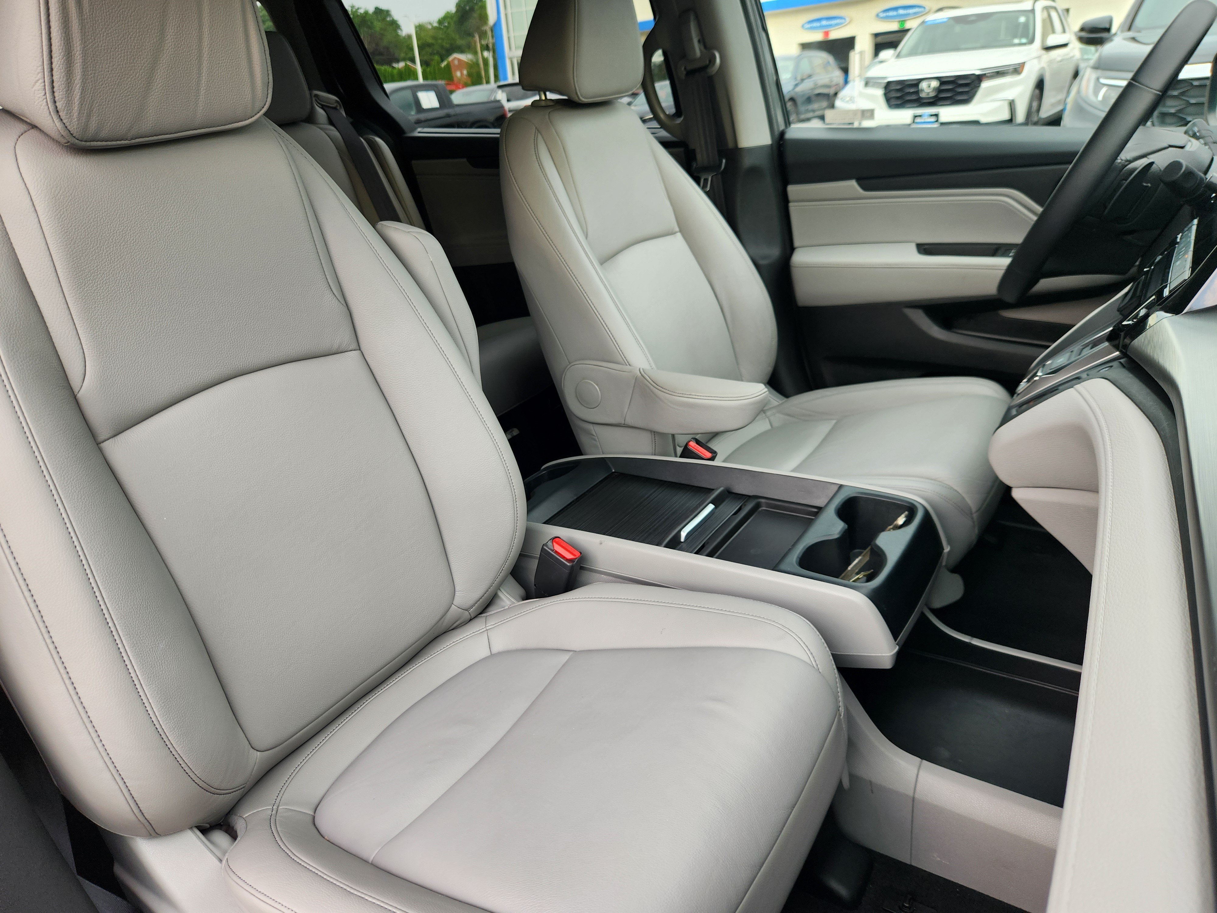 Certified 2024 Honda Odyssey EX-L image 14