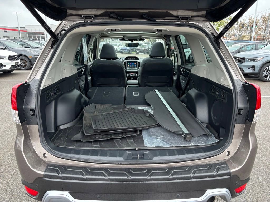 Used 2023 Subaru Forester Touring AWD/4WD image 26