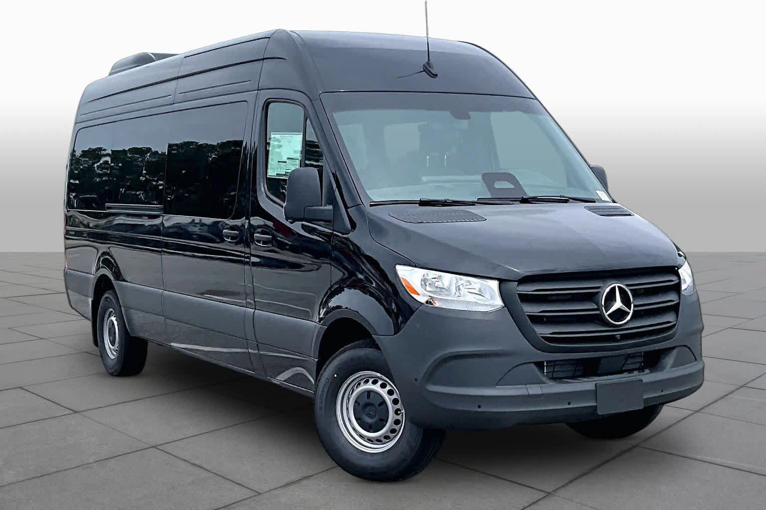 New 2026 Mercedes-Benz Sprinter 2500 video 2