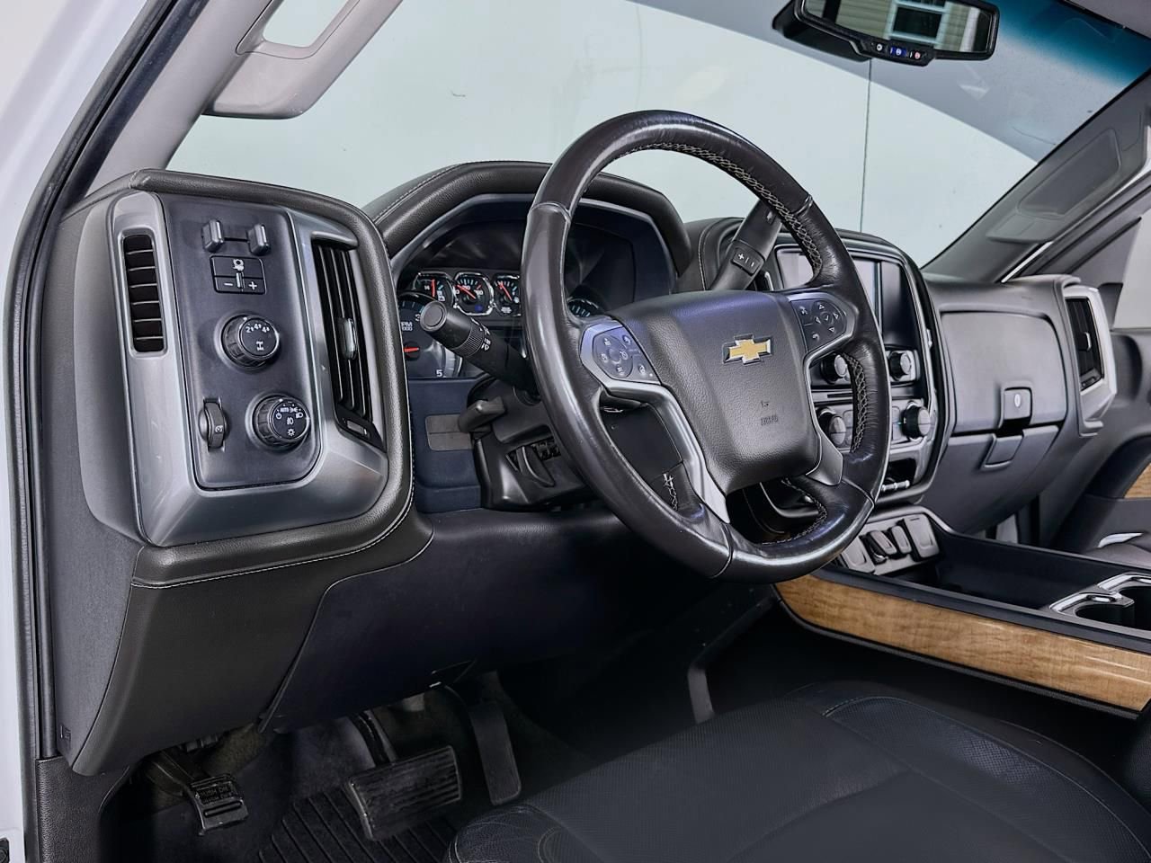 Used 2018 Chevrolet Silverado 2500 LTZ w/ Duramax Plus Package image 10