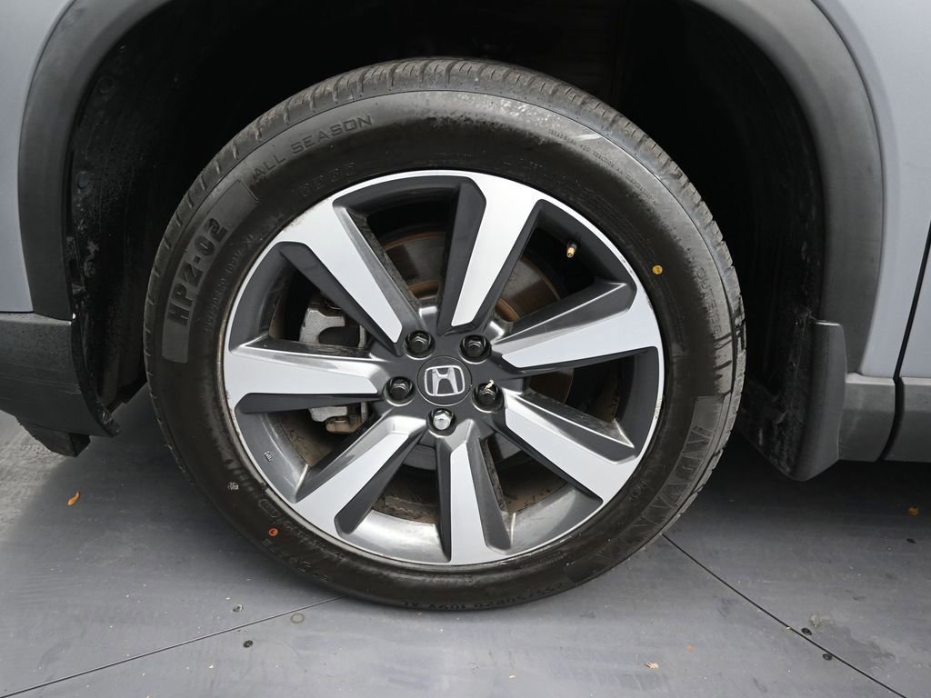 Used 2023 Honda Pilot Touring image 9