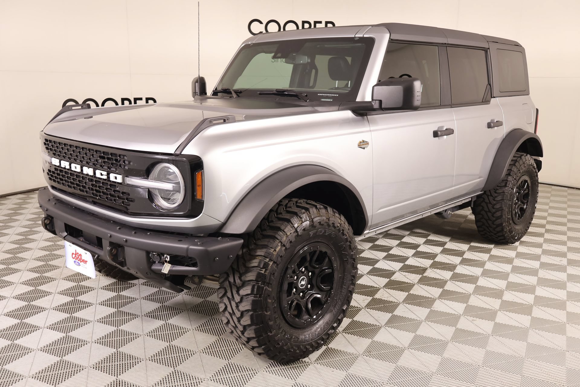 Used 2024 Ford Bronco Wildtrak AWD/4WD image 12