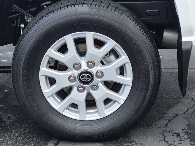 Used 2026 Toyota Tacoma SR5 AWD/4WD image 13