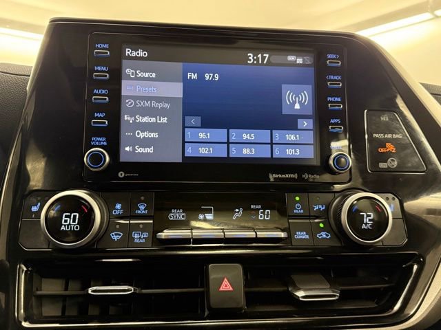 Used 2021 Toyota Highlander XLE image 22