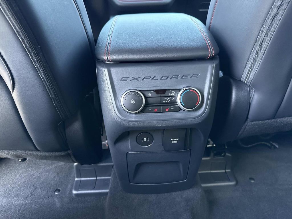 Used 2025 Ford Explorer ST RWD image 21