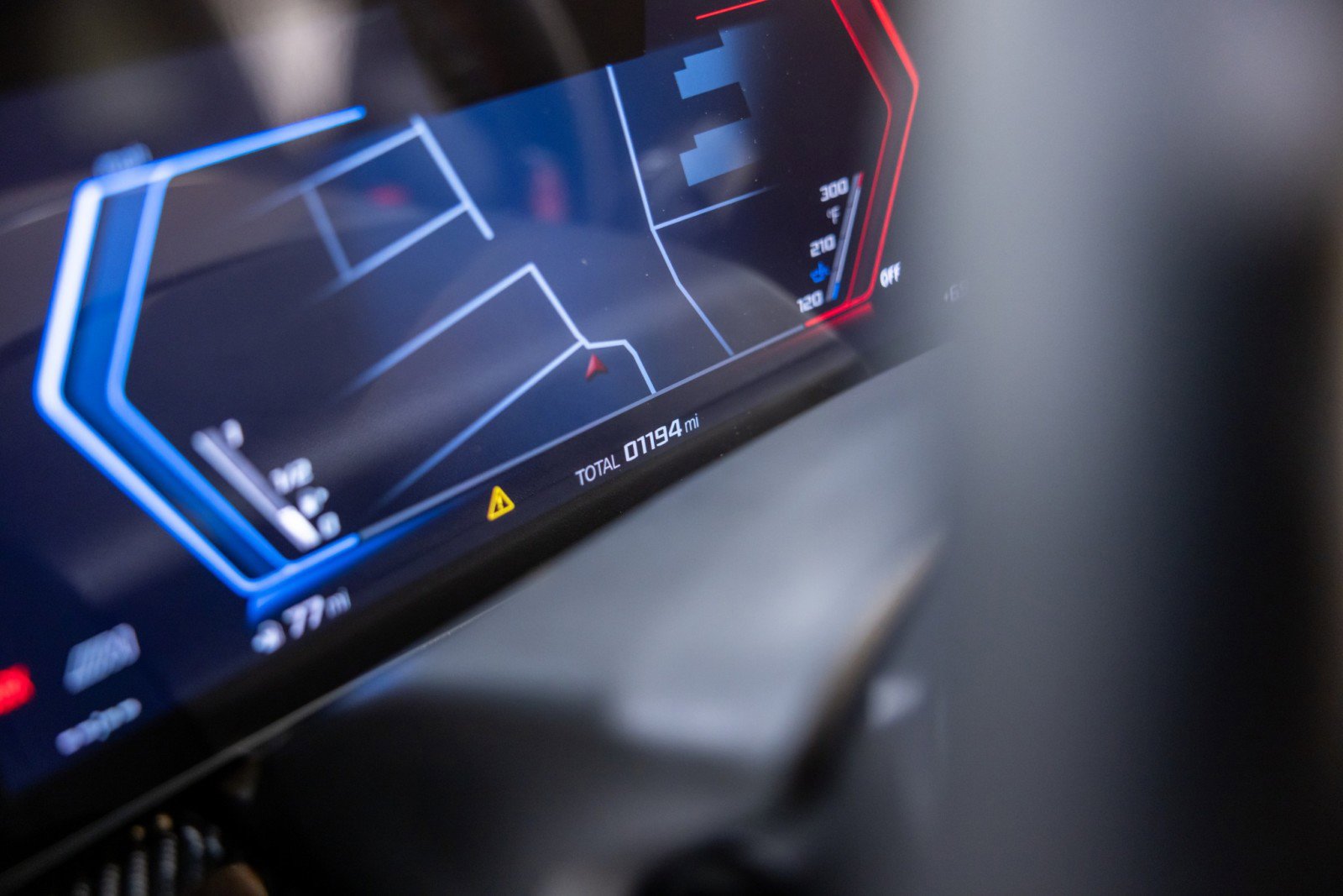 Used 2026 BMW X5 M Competition w/ Executive Package image 37