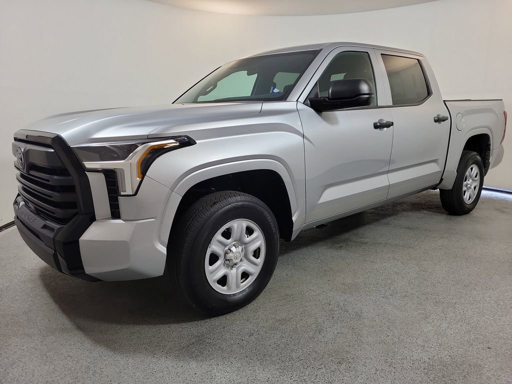 Used 2025 Toyota Tundra SR w/ SR Tow Package AWD/4WD image 3