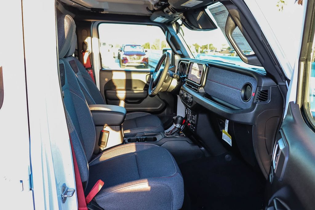 New 2026 Jeep Wrangler Unlimited Sport w/ Dual Top Group AWD/4WD image 18