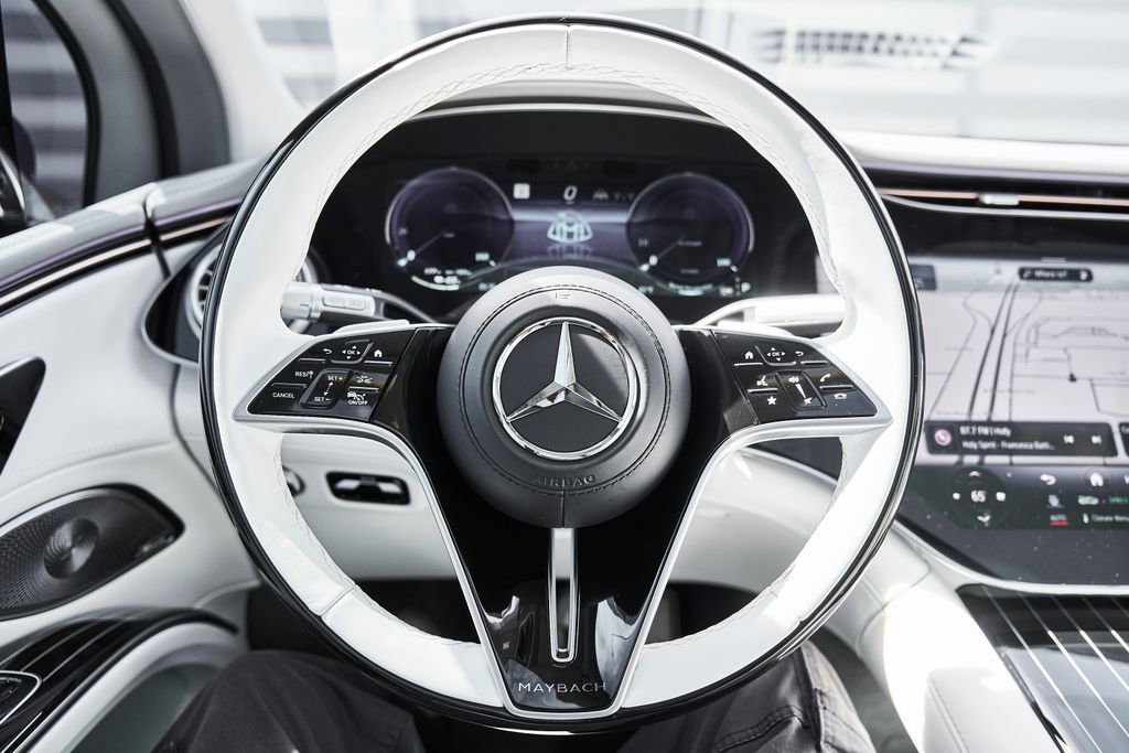 Used 2024 Mercedes-Benz Maybach EQS 680 4MATIC image 68