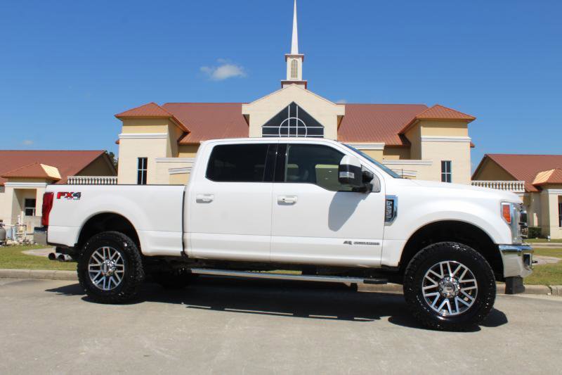 Used 2017 Ford F250 Lariat w/ Lariat Ultimate Package image 3